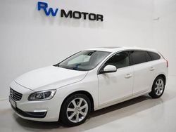 Vit Begagnad 2015 Volvo V60 Momentum Kombi | 104 900 kr (Bra pris)