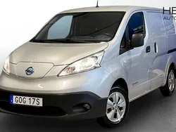 Silver Begagnad 2019 Nissan e-NV200 Premium Edition Van | 131 125 kr (Bra pris)