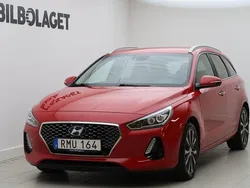 Röd Begagnad 2017 Hyundai i30 Premium Kombi | 154 800 kr (Lite dyr)