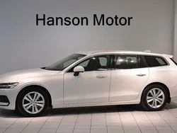 Vit Begagnad 2019 Volvo V60 Momentum Kombi | 279 900 kr (Marknadspris)