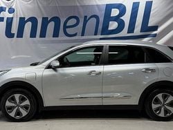 Grå Begagnad 2018 Kia Niro Advance SUV | 179 900 kr (Bra pris)