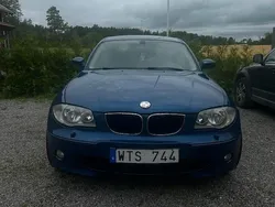 Blå Begagnad 2005 BMW 116 Advantage Halvkombi | 40 000 kr (Lite dyr)