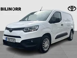 Vit Begagnad 2021 Toyota Proace City Van | 189 900 kr (Marknadspris)
