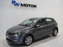 Mörkgrå Begagnad 2011 VW Polo Halvkombi | 79 800 kr (Marknadspris)