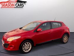 Röd Begagnad 2011 Renault Mégane III Halvkombi | 29 900 kr