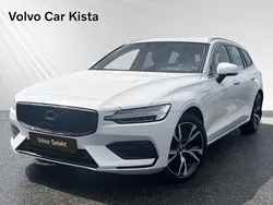 Vit Begagnad 2019 Volvo V60 Momentum Kombi | 309 900 kr (Marknadspris)