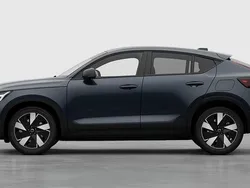 Blå Ny 2025 Volvo EC40 Plus SUV | 605 600 kr