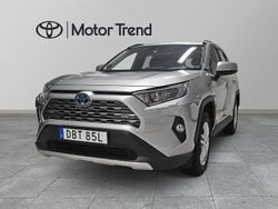 Silver Begagnad 2019 Toyota RAV4 Hybrid Active SUV | 289 900 kr (Marknadspris)