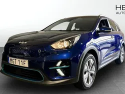 Blå (blue) Begagnad 2022 Kia e-Niro Advance SUV | 259 500 kr (Marknadspris)