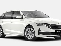 Vit (candy white) Ny 2025 Skoda Octavia Selection Kombi | 364 600 kr (Marknadspris)