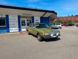 Begagnad 1982 Mercedes A200 Sedan | 74 900 kr