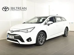 Vit Begagnad 2017 Toyota Avensis Active Kombi | 144 900 kr (Marknadspris)