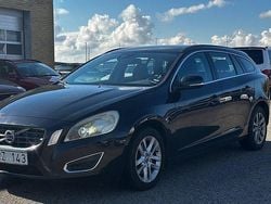 Svart Begagnad 2013 Volvo V60 Momentum Kombi | 89 500 kr (Bra pris)