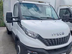 Vit Begagnad 2022 Iveco Daily Van | 361 250 kr (Marknadspris)