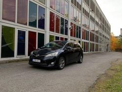 Mörkblå Begagnad 2014 Toyota Verso Edition Minibuss | 64 900 kr (Marknadspris)