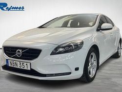 Vit Begagnad 2012 Volvo V40 Momentum Kombi | 139 800 kr (Marknadspris)
