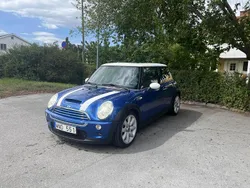 Blå Begagnad 2005 Mini Cooper S Coupé Sportkupé | 70 000 kr