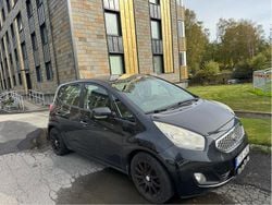 Svart Begagnad 2011 Kia Venga Comfort Halvkombi | 49 000 kr (Marknadspris)