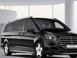 Svart Begagnad 2025 Mercedes V300 Minibuss | 1 049 000 kr
