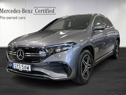 Mörkgrå Begagnad 2023 Mercedes EQA300 AMG line SUV | 439 000 kr (Marknadspris)