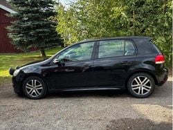 Svart Begagnad 2012 VW Golf VII Halvkombi | 55 000 kr (Superpris)
