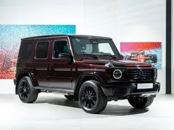 Mörkröd Ny 2024 Mercedes G500 SUV | 2 187 500 kr