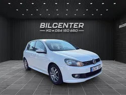 Vit Begagnad 2012 VW Golf VII Halvkombi | 69 900 kr (Marknadspris)
