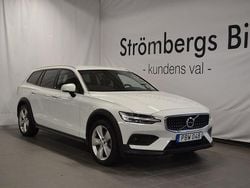 Vit Begagnad 2019 Volvo V60 CC Kombi | 339 000 kr (Lite dyr)