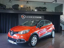 Flerfärgad Begagnad 2016 Renault Captur SUV | 114 900 kr (Marknadspris)