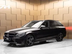 Grå Begagnad 2021 Mercedes C300e AMG Kombi | 329 000 kr (Marknadspris)