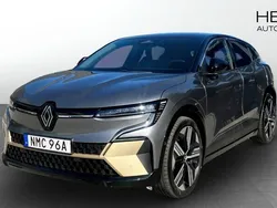 Grå (grey) Begagnad 2022 Renault Mégane Iconic Halvkombi | 349 800 kr (Lite dyr)