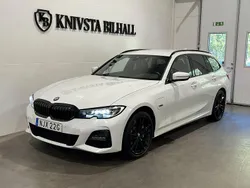 Vit Begagnad 2022 BMW 330e M Sport Kombi | 338 900 kr (Marknadspris)