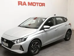 Grå Begagnad 2023 Hyundai i20 Essential Halvkombi | 209 800 kr