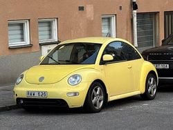 Gul Begagnad 2000 VW Beetle Highline Halvkombi | 12 000 kr (Bra pris)