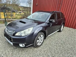 Grå Begagnad 2010 Subaru Outback SUV | 49 000 kr (Lite dyr)