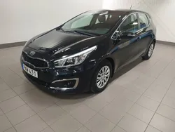 Svart (svartmetallic) Begagnad 2016 Kia Ceed Halvkombi | 99 900 kr (Marknadspris)