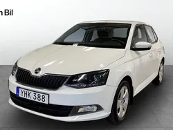 Vit (candy white) Begagnad 2016 Skoda Fabia Style Halvkombi | 119 900 kr (Marknadspris)