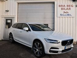 Vit Begagnad 2018 Volvo V90 CC Pro Kombi | 389 000 kr (Dyr)