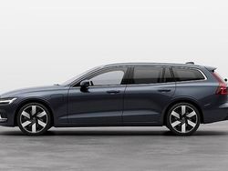 Mörkblå Begagnad 2024 Volvo V60 Ultra Kombi | 619 000 kr