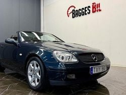 Svart Begagnad 1998 Mercedes SLK230 Cab | 44 900 kr