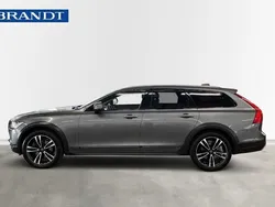 Grå Begagnad 2020 Volvo V90 CC SE Kombi | 269 900 kr (Marknadspris)