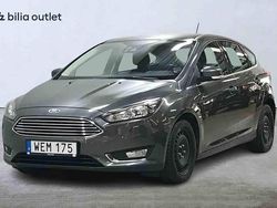 Grå Begagnad 2018 Ford Focus Halvkombi | 129 900 kr