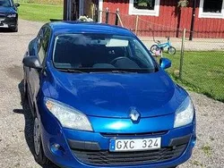 Blå Begagnad 2009 Renault Mégane III Halvkombi | 35 000 kr (Marknadspris)