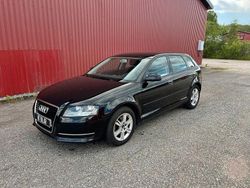 Svart Begagnad 2010 Audi A3 Sportback Attraction Halvkombi | 74 900 kr (Marknadspris)