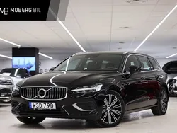 Svart Begagnad 2022 Volvo V60 Inscription Kombi | 399 900 kr (Marknadspris)