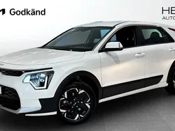 Vit (white) Begagnad 2023 Kia e-Niro SUV | 379 900 kr (Lite dyr)