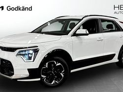 Vit (white) Begagnad 2022 Kia e-Niro SUV | 309 900 kr (Lite dyr)