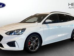 Frozen white Begagnad 2021 Ford Focus ST-Line Kombi | 194 900 kr (Marknadspris)