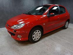 Röd Begagnad 2005 Peugeot 206 Halvkombi | 34 900 kr (Dyr)