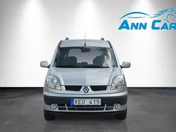Ljusgrå Begagnad 2005 Renault Kangoo Minibuss | 29 900 kr (Marknadspris)